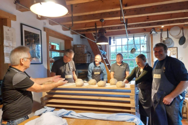 Op zaterdag 27 Juni worden er weer warme broodjes gebakken
